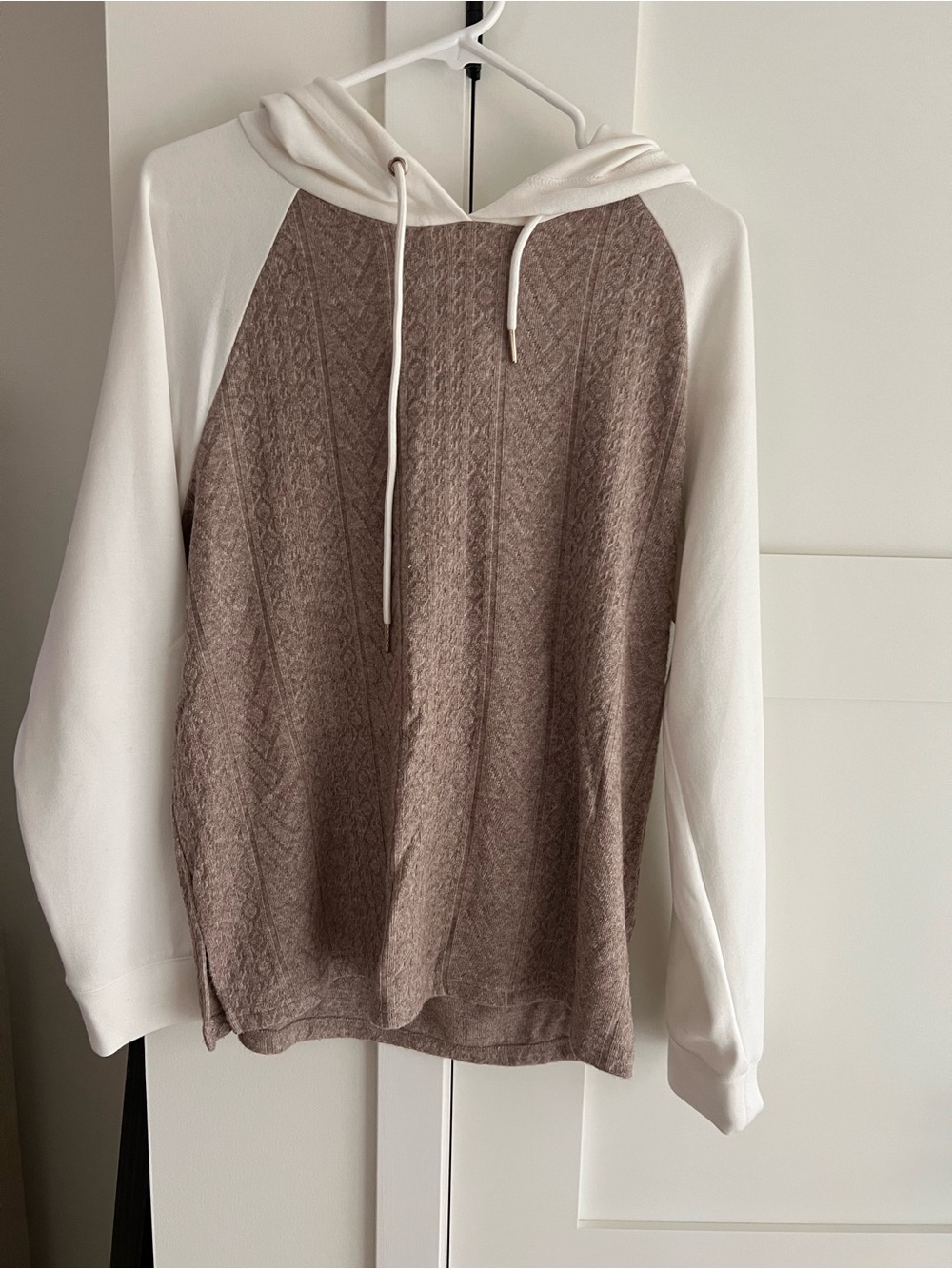 Tribal Two-Tone Knit Hooded Pullover - Cream & Taupe
